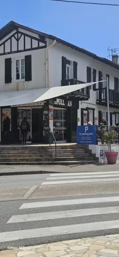 Toile PVC crème imperméable.