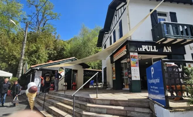 Installation d'une bâche sur mesure à Ascain , Bayonne, Caballero Stores