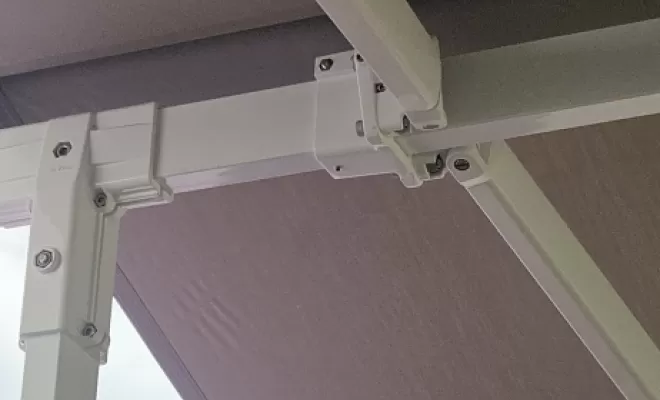 Store double pente à Itxassou, Bayonne, Caballero Stores