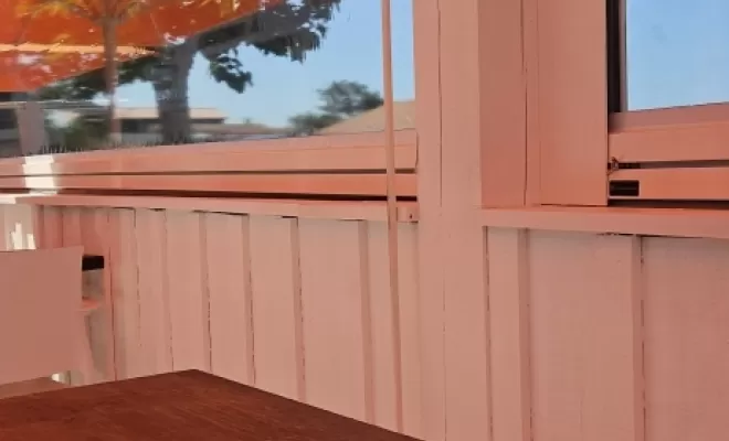 Stores verticaux a contis plage , Bayonne, Caballero Stores