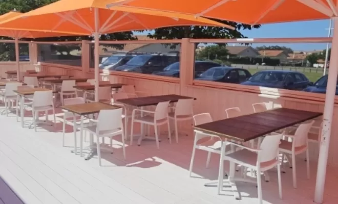 Stores verticaux a contis plage , Bayonne, Caballero Stores