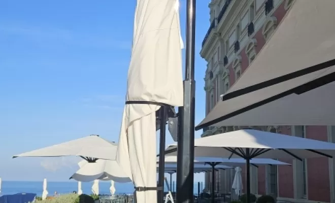 Hivernage parasol a Biarritz., Bayonne, Caballero Stores