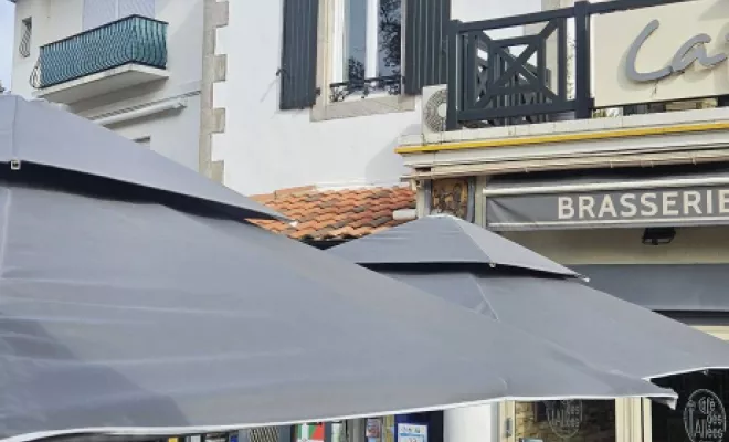 Installation de parasols, Bayonne, Caballero Stores
