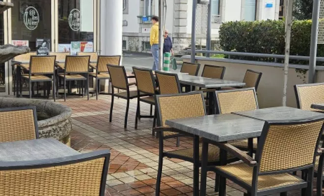 Installation de parasols, Bayonne, Caballero Stores